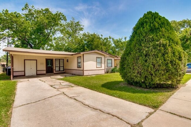 Building Photo - No Application Fees*