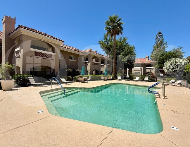 Building Photo - 8653 E Royal Palm Rd