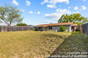 Building Photo - 4414 Tropical Dr