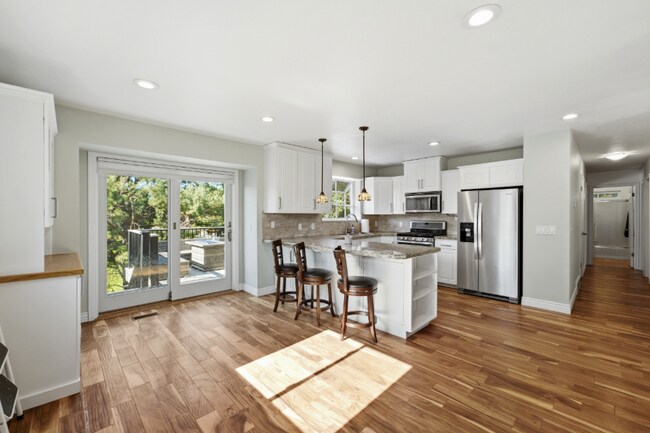 Building Photo - 12 E 500 S