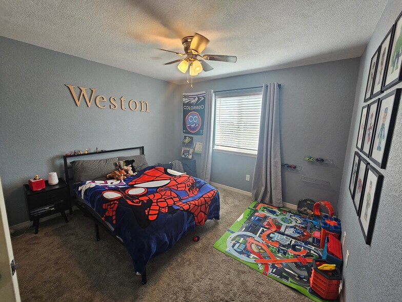 Building Photo - 7431 Willowdale Dr