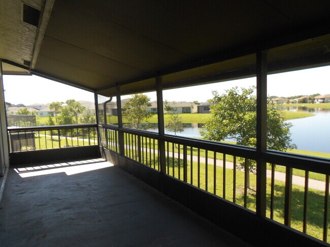 Building Photo - 13809 Royal Palm Ct