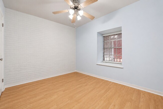 Building Photo - 2615 Marilee Ln