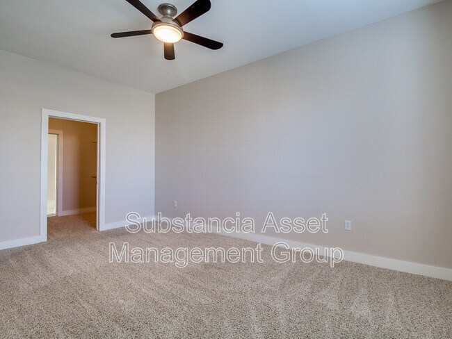 Building Photo - 444 N Central Ave