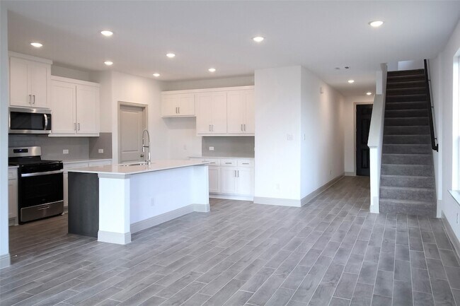Building Photo - 3209 Lucia Wy