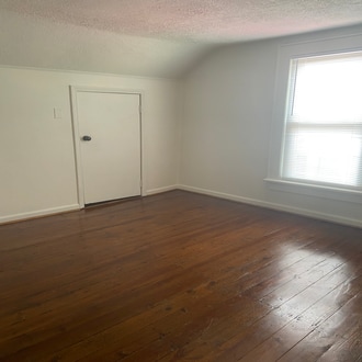 Building Photo - 268 Spurgeon Ln