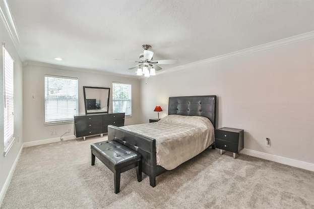 Building Photo - 12848 Westleigh Dr