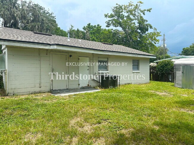Building Photo - 630 E 60th St