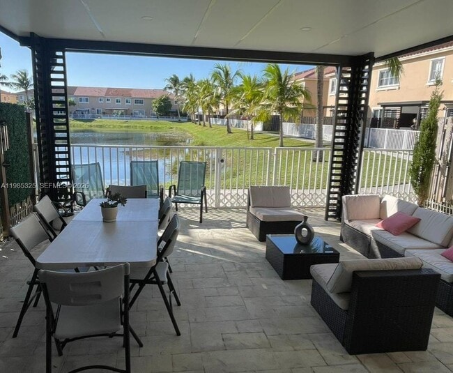 Building Photo - 7031 SW 165th Ave