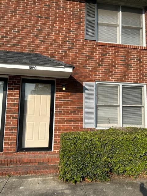 Building Photo - 1960 Coral Way