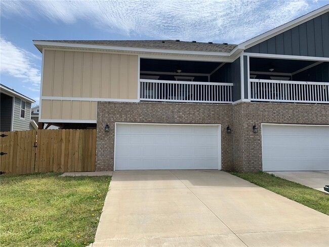Building Photo - 1349 N Corsica Dr