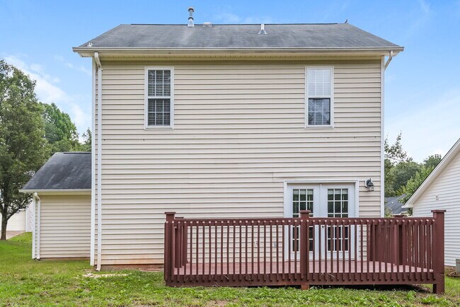 Building Photo - 5209 Carriage Woods Dr