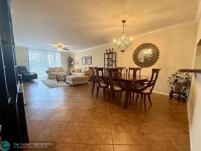 Building Photo - 4725 Lucerne Lakes Blvd