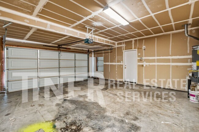 Building Photo - 9716 Marianna Way