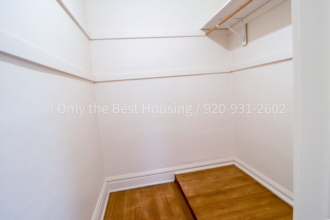 Building Photo - 846 Franklin St