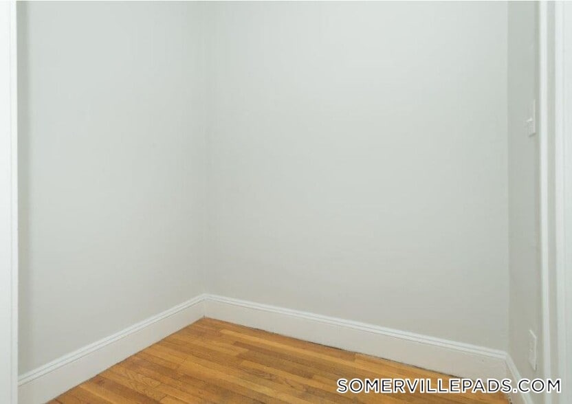 Building Photo - 136 Highland Ave