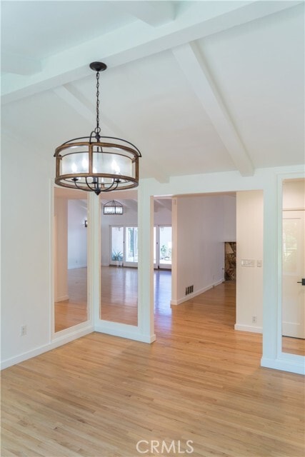 Building Photo - 5054 Encino Ave