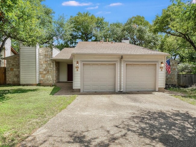 Building Photo - 8121 Ceberry Dr