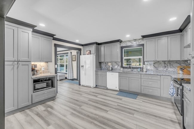 Building Photo - 311 Joe B Jackson Pkwy