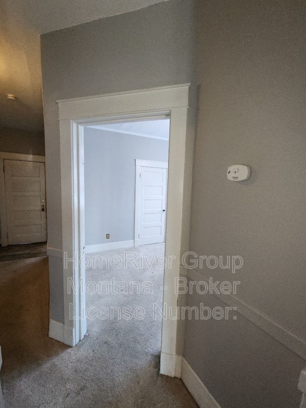 Building Photo - 534 S 3rd St W