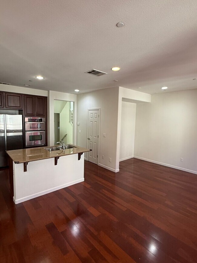 Building Photo - $4,500 / Beautiful 3BR + Bonus Room / 2.5BA Single-Family Home in Warm Springs, Fremont