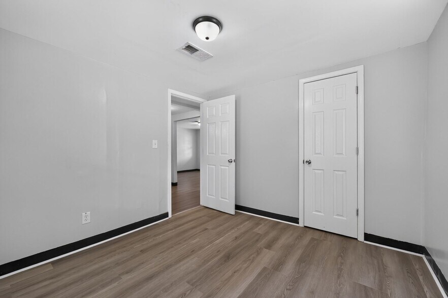 Building Photo - 1626 Telfair St Ln
