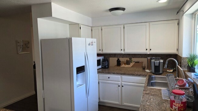 Building Photo - Heart of Puyallup Stunner; a Must See!