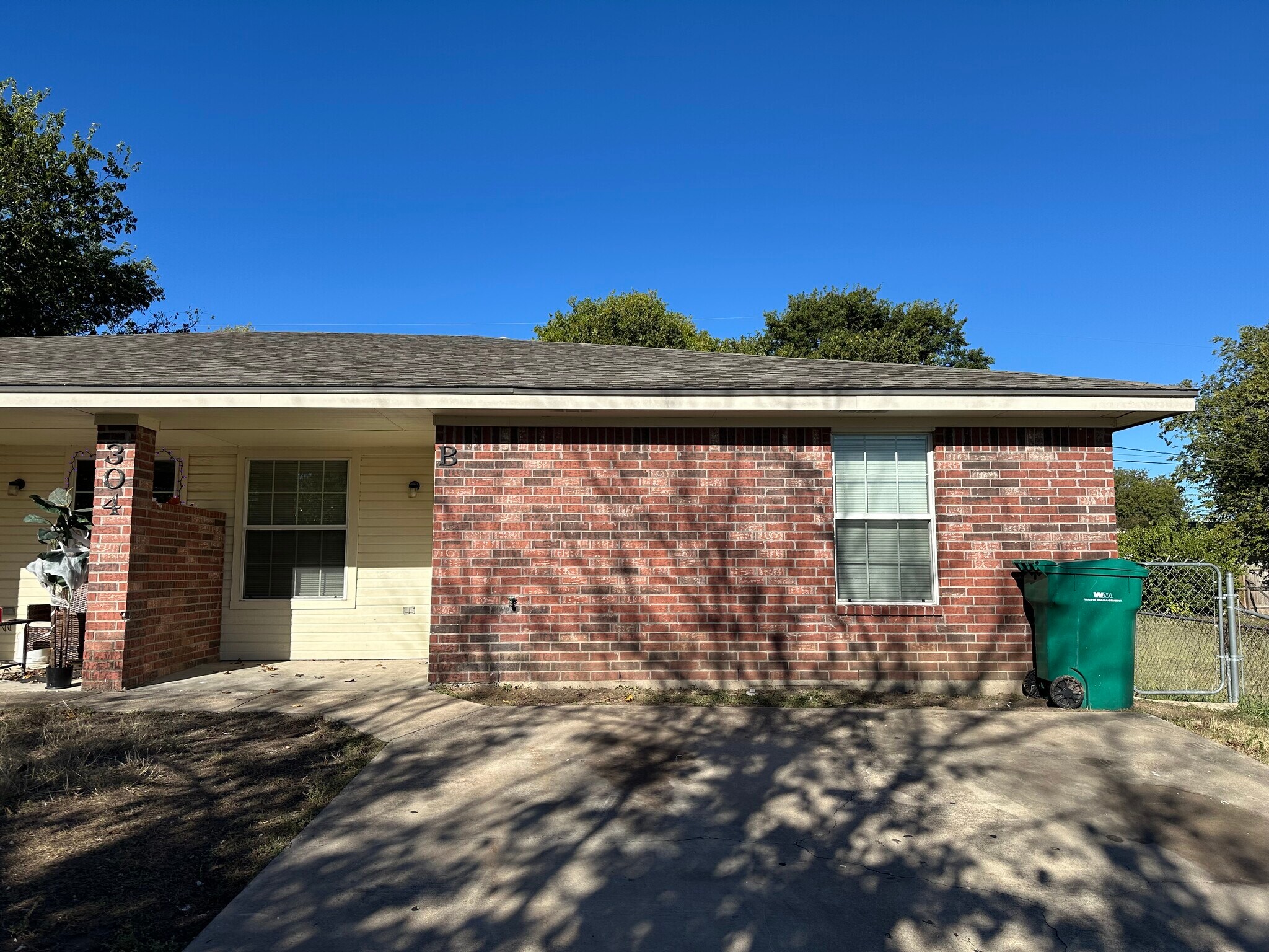 Building Photo - 304 N Ann Blvd