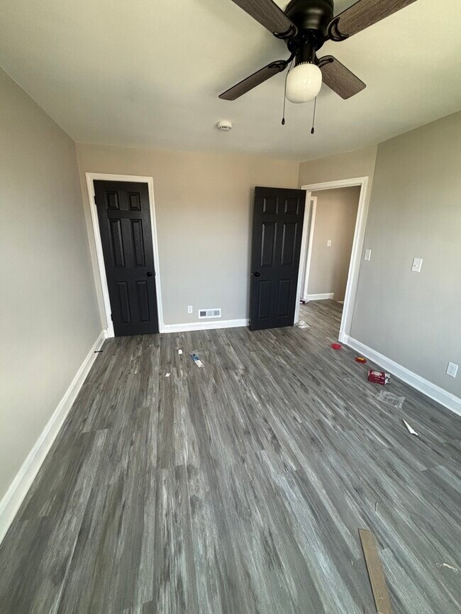 Building Photo - 3 Bedroom 2 Bathrooms, 21213