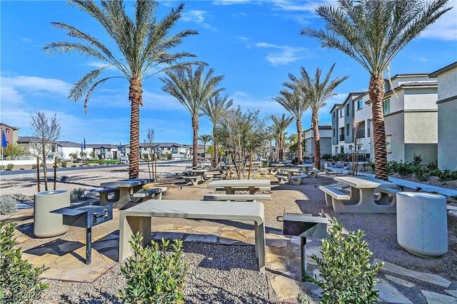 Building Photo - 12283 Radiant Sunrise Rd