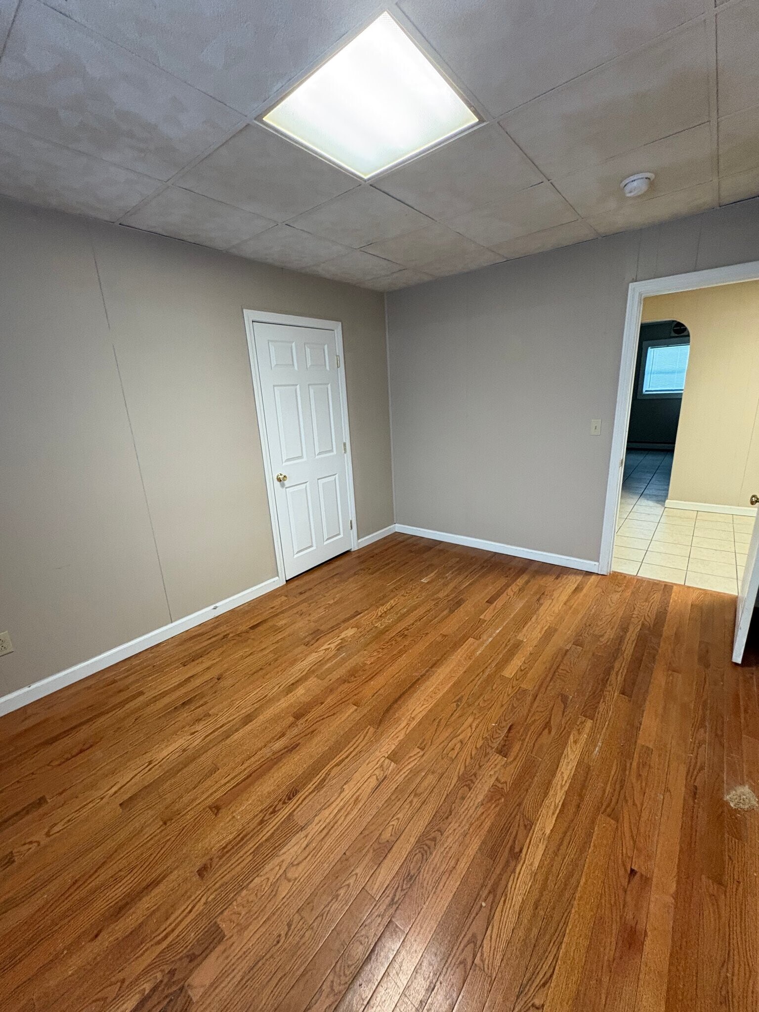 Building Photo - 590 Goebel St