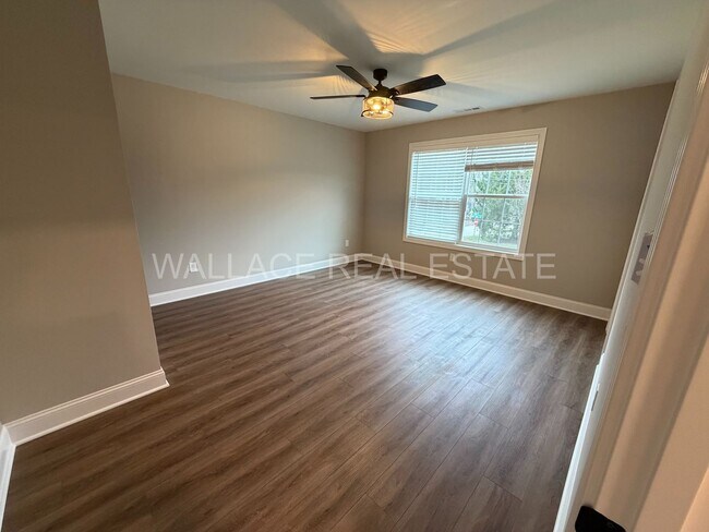 Building Photo - LOCATED IN W. KNOX...BEAUTIFUL NEW CONSTRUCTION HOME WITH 4 BEDROOMS