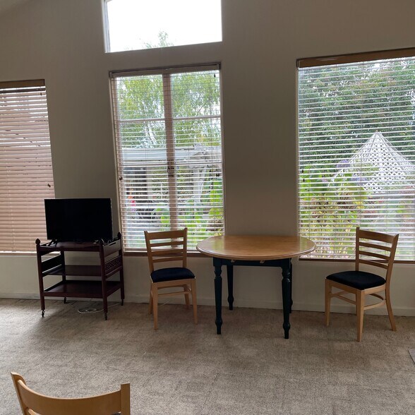 Building Photo - 1309 D Street Ext