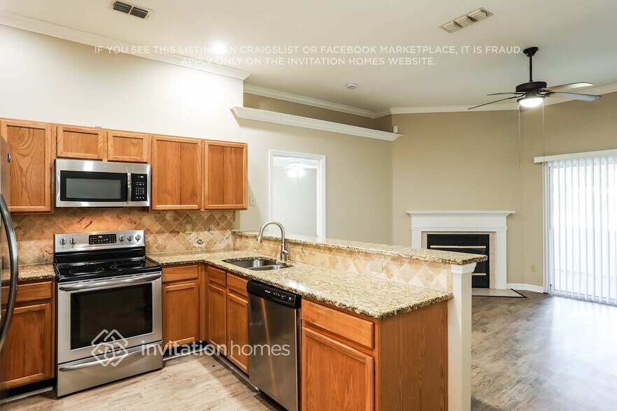 Building Photo - 901 Buttercup Dr