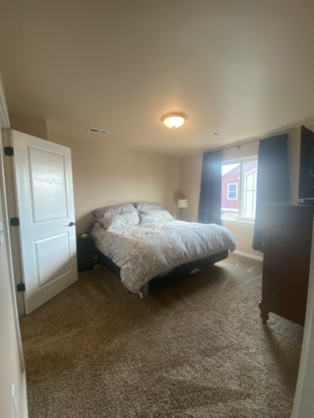 Building Photo - 918 New Mexico