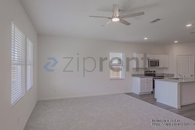 Building Photo - 4921 Redhead Dr