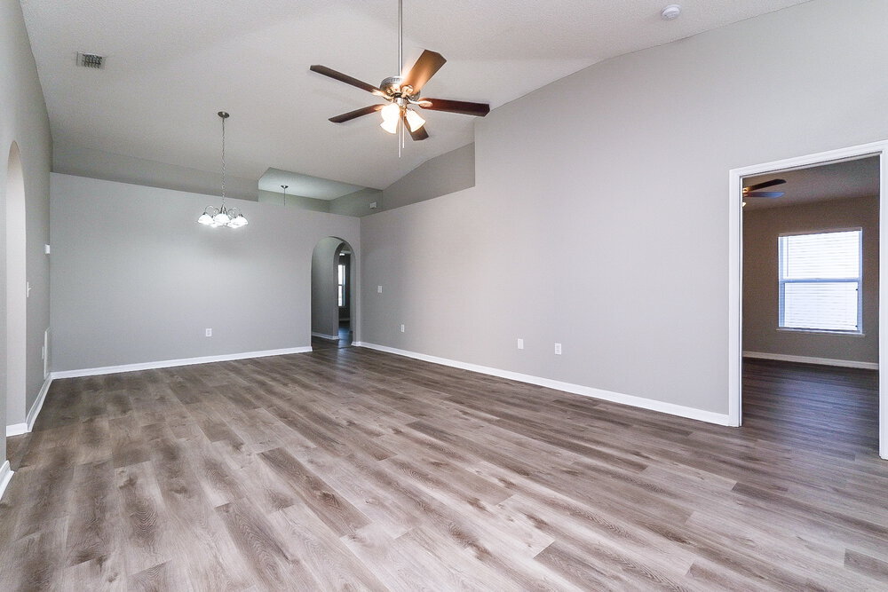 Building Photo - 12937 Lake Vista Dr