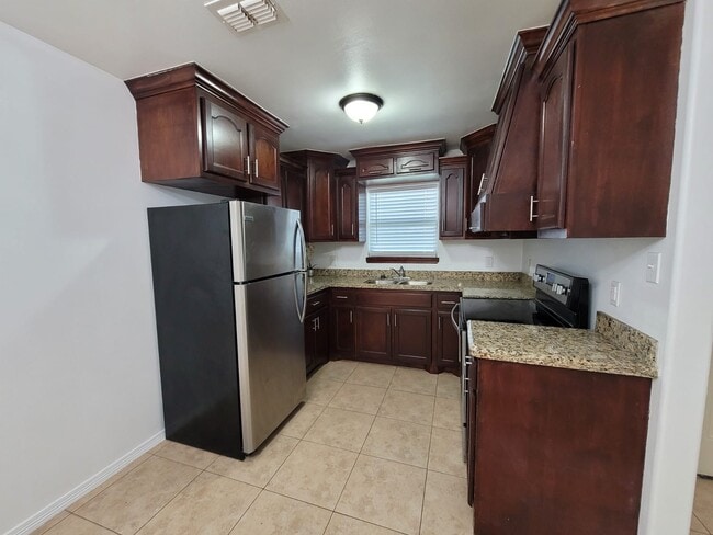 Building Photo - 139 Kleberg Ave