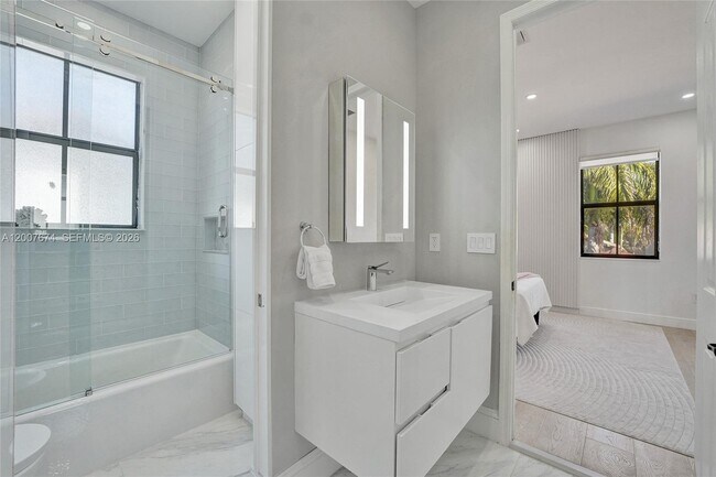 Building Photo - 2740 NW 83rd Terrace