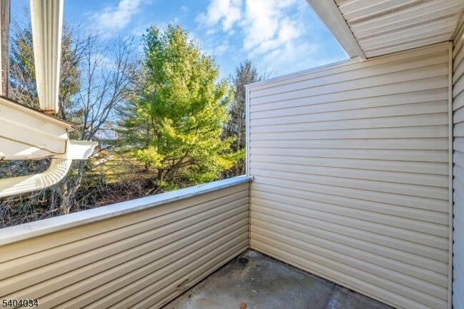 Building Photo - 20 Academy Ct