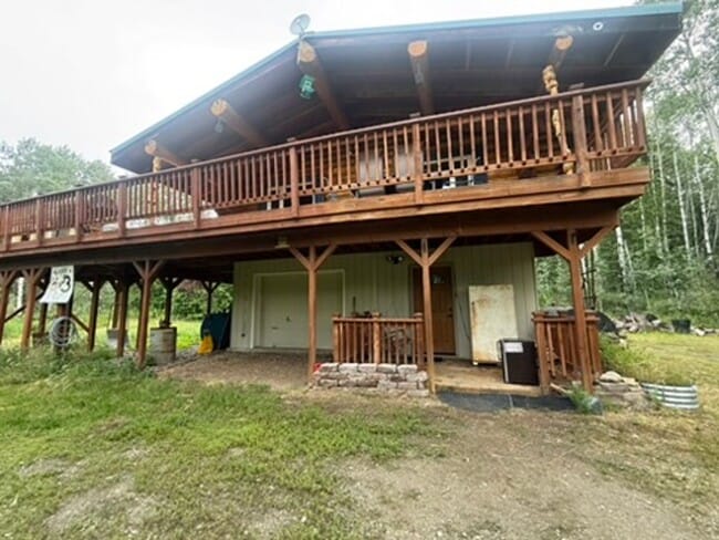 Building Photo - Spacious Pet-Friendly Home with Fireplace, Garage & Huge Deck Near Fairbanks
