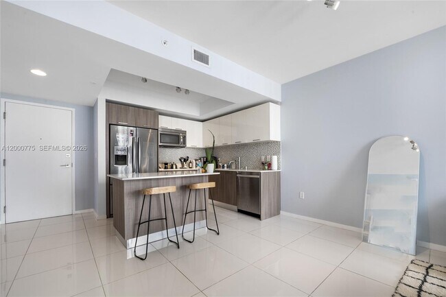 Building Photo - 5252 NW 85th Ave