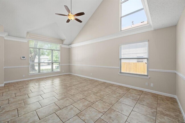 Building Photo - 1108 Forest Oaks Path