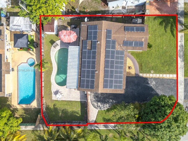 Building Photo - 6841 NW 7th Ct