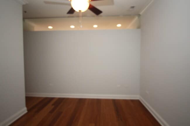 Building Photo - 1609 W Warren Blvd