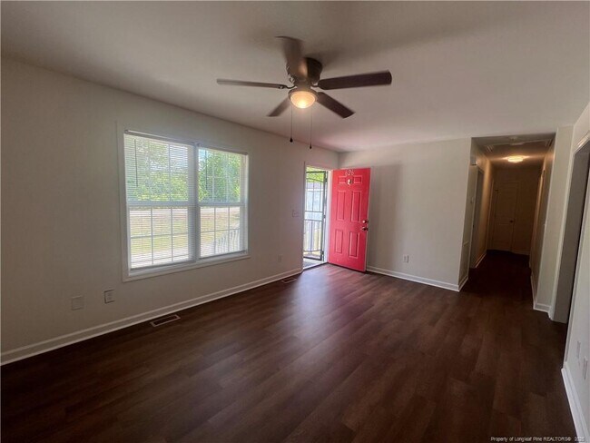 Building Photo - 626 Horseshoe Rd