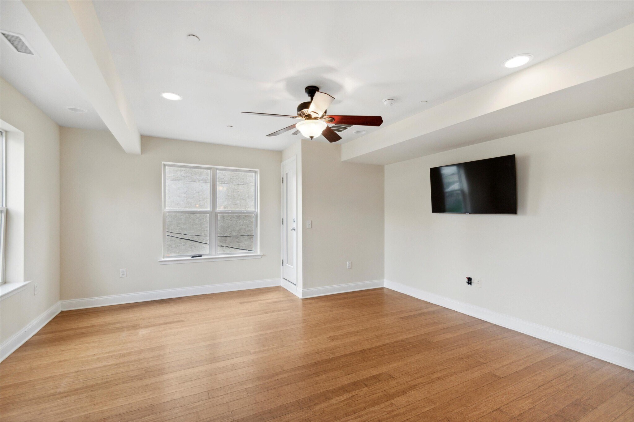 Building Photo - 1955 N 18th St