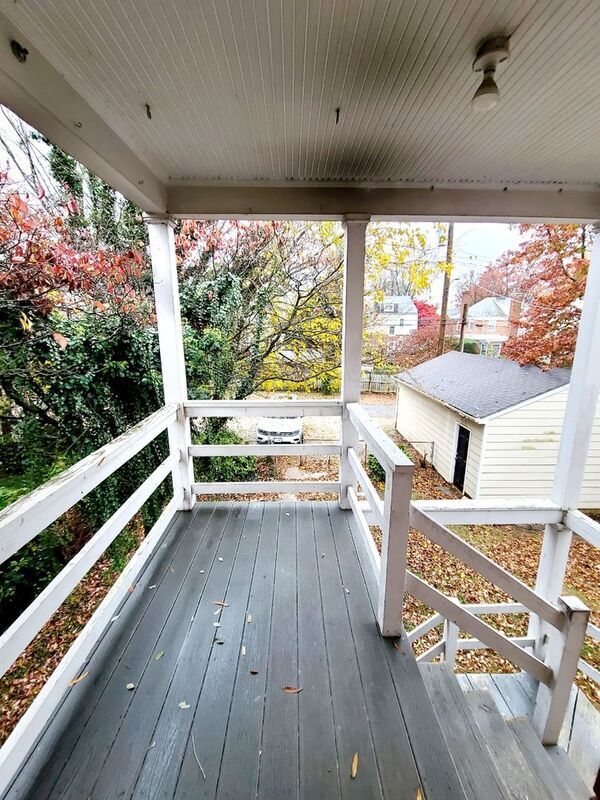 Building Photo - 3413 Monument Ave