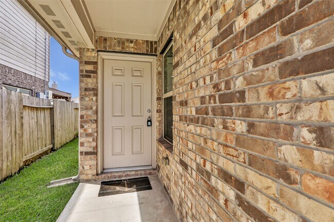 Building Photo - 5206 Misty Ln