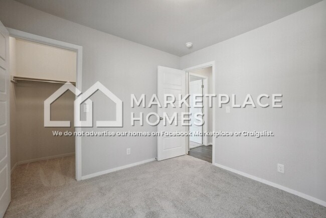 Building Photo - 14910 E 39th St S